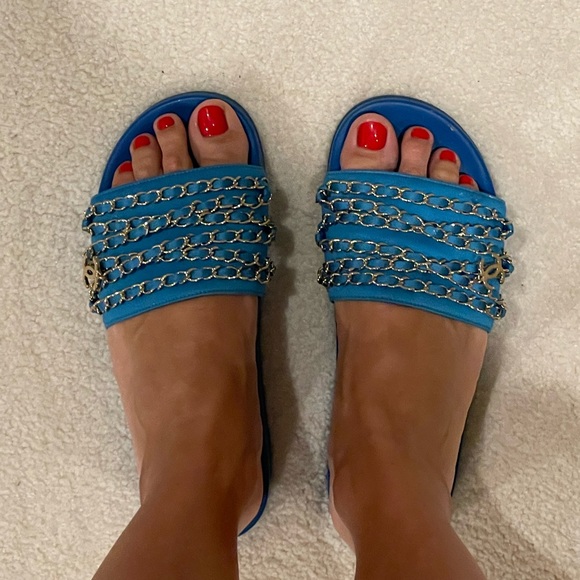 Chanel slides with gold chain 🔥💙 - Picture 3 of 10